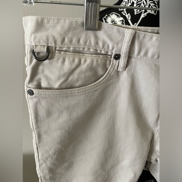 Brand new 100% authentic Burberry jeans - Picture 7 of 10